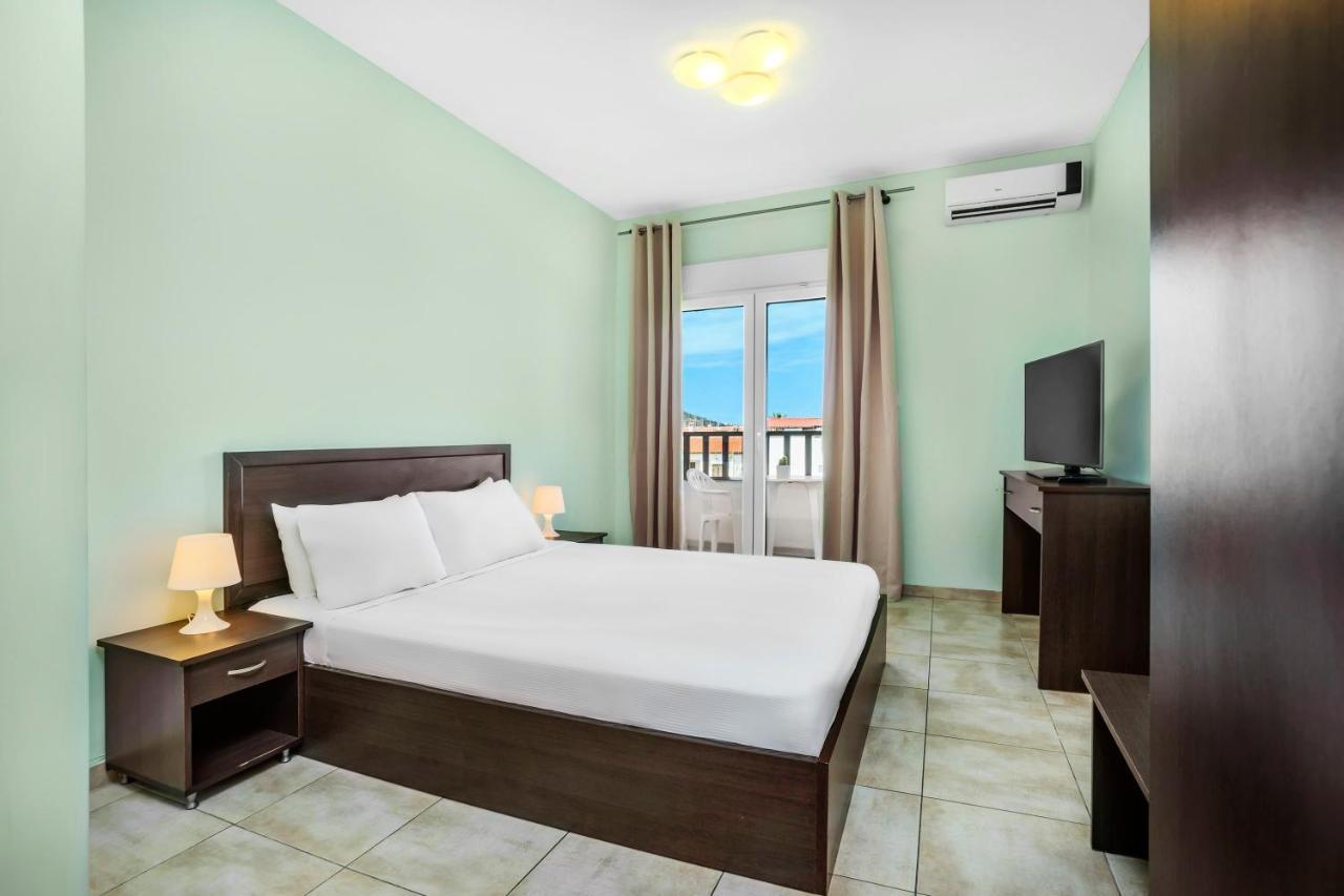 Hotel Poseidon 페프코초리 외부 사진